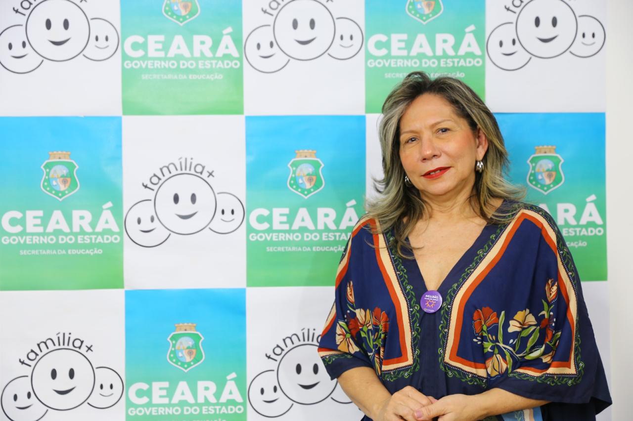 Francisca Geny Lustosa (Coordenadora de Conteúdo e Conteudista) 